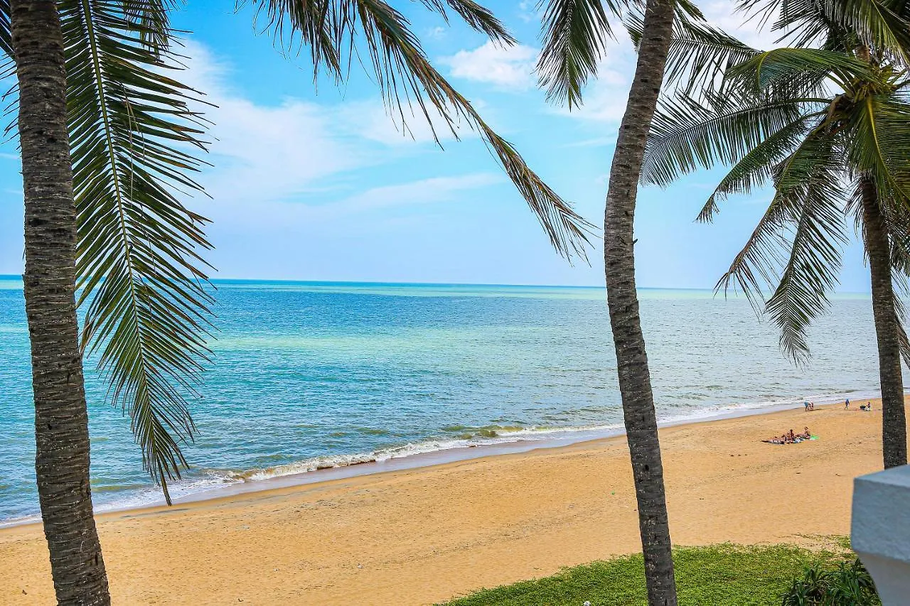 Earl'S Regent Negombo Hotel