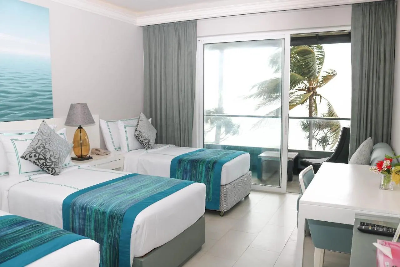 Earl'S Regent Negombo Hotel