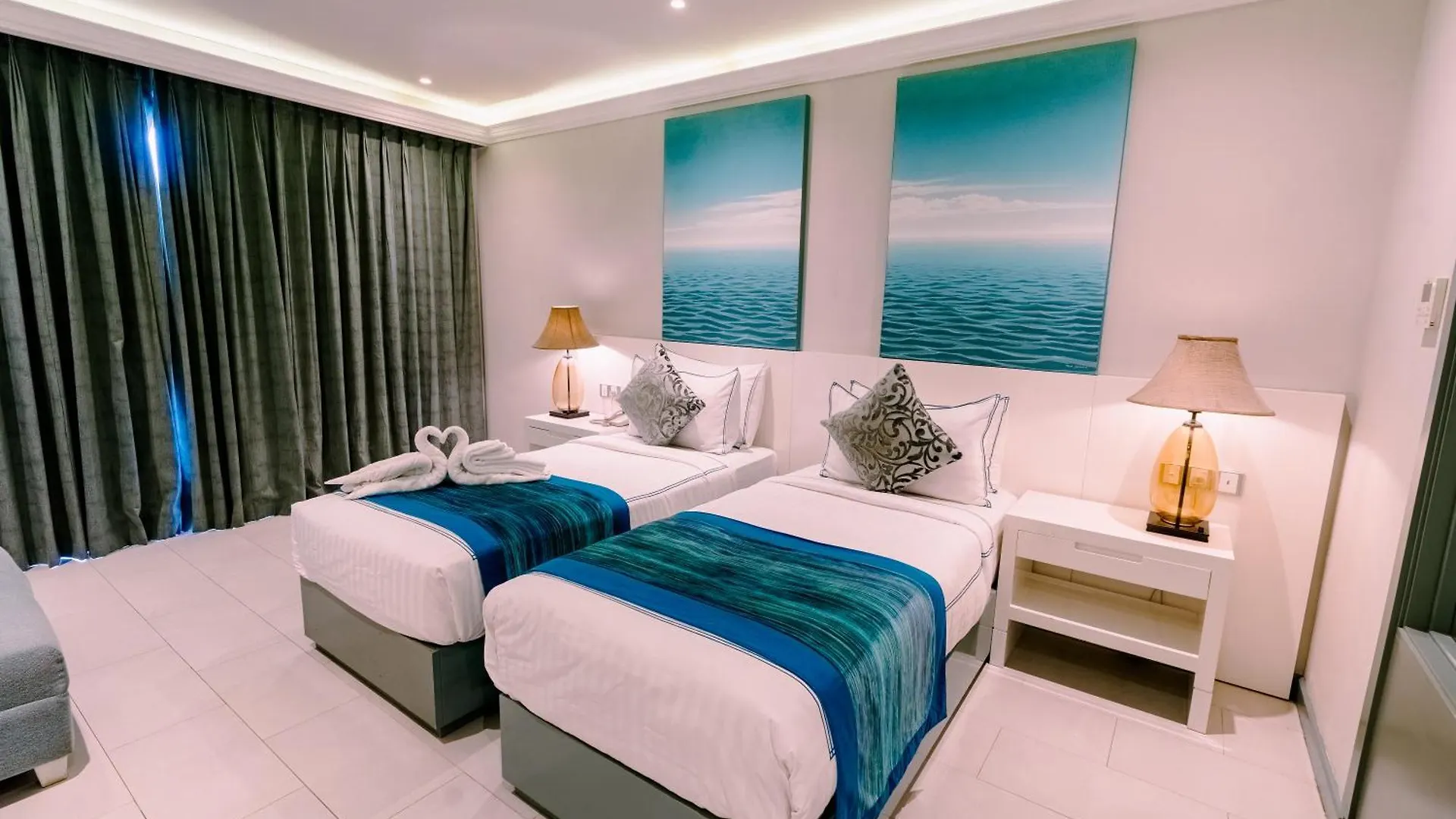 Earl'S Regent Negombo Hotel 4*,