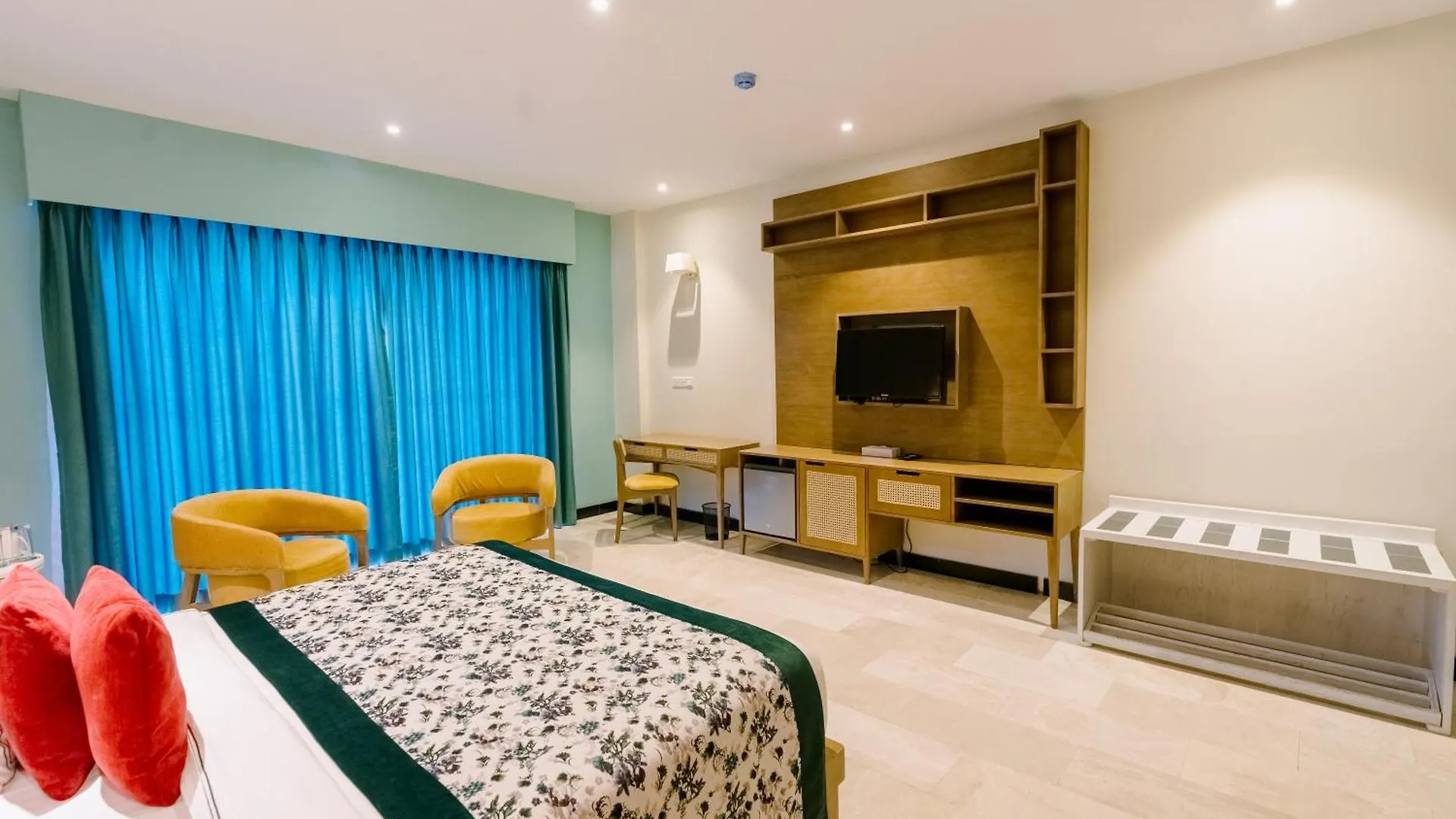 Earl'S Regent Negombo Hotel